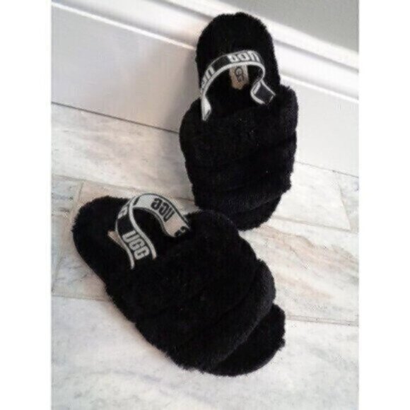 UGG Girls Toddler size 11 Black Fluff Yeah Slide Sandal 1098579T - Picture 1 of 5